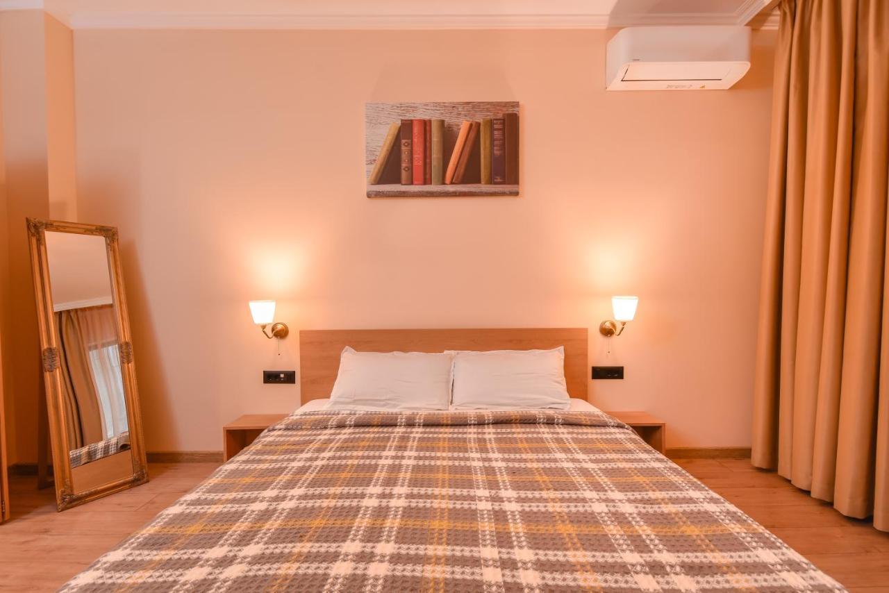 Sofia Dream Apartment - The Library - 3-Bdr, 2-Bthr By Flat Mаnager Εξωτερικό φωτογραφία